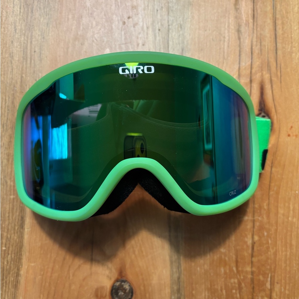 Giro Cruz Bright Green Adult Ski Goggles Expansion View